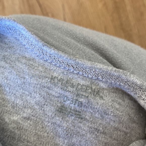 Baby onesies - Picture 3 of 4